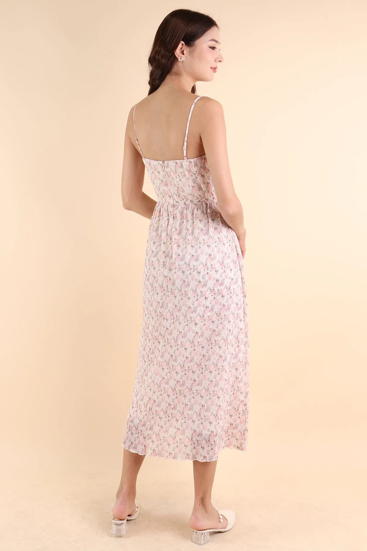 AMARIS PLEATED FLORAL MAXI IN WHITE