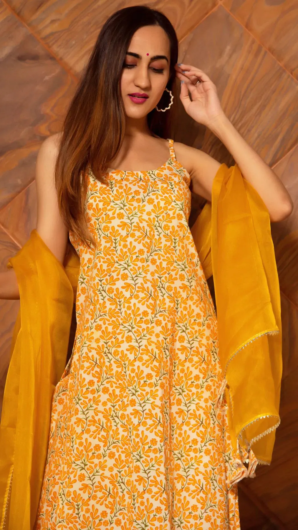 Cotton Yellow Printed Straight Cut Suit Set with Organza Dupatta