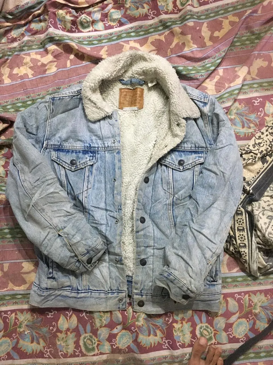 Levis denim jacket- 30 Piece