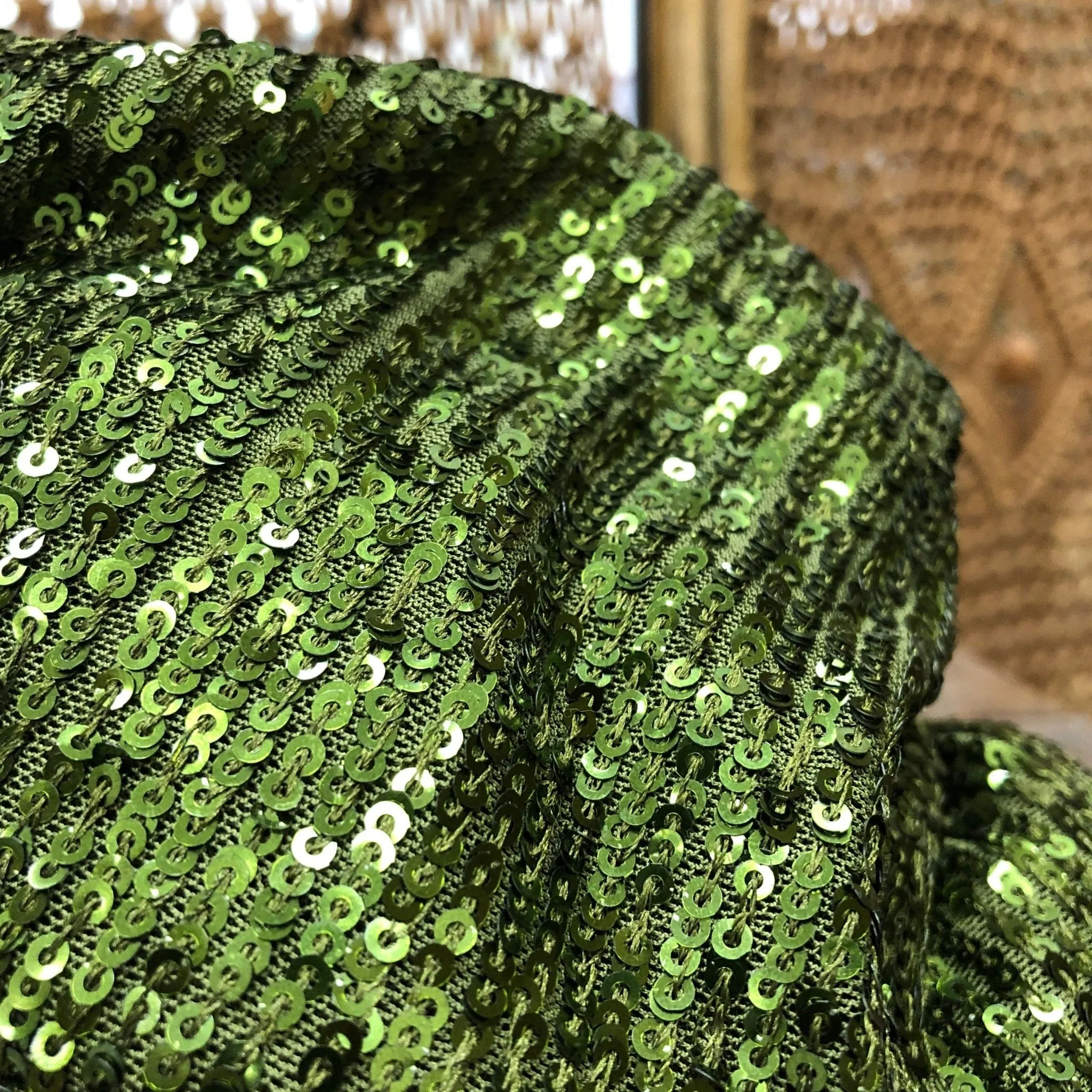 Tissu sequins vert olive - 130x200 (E1)