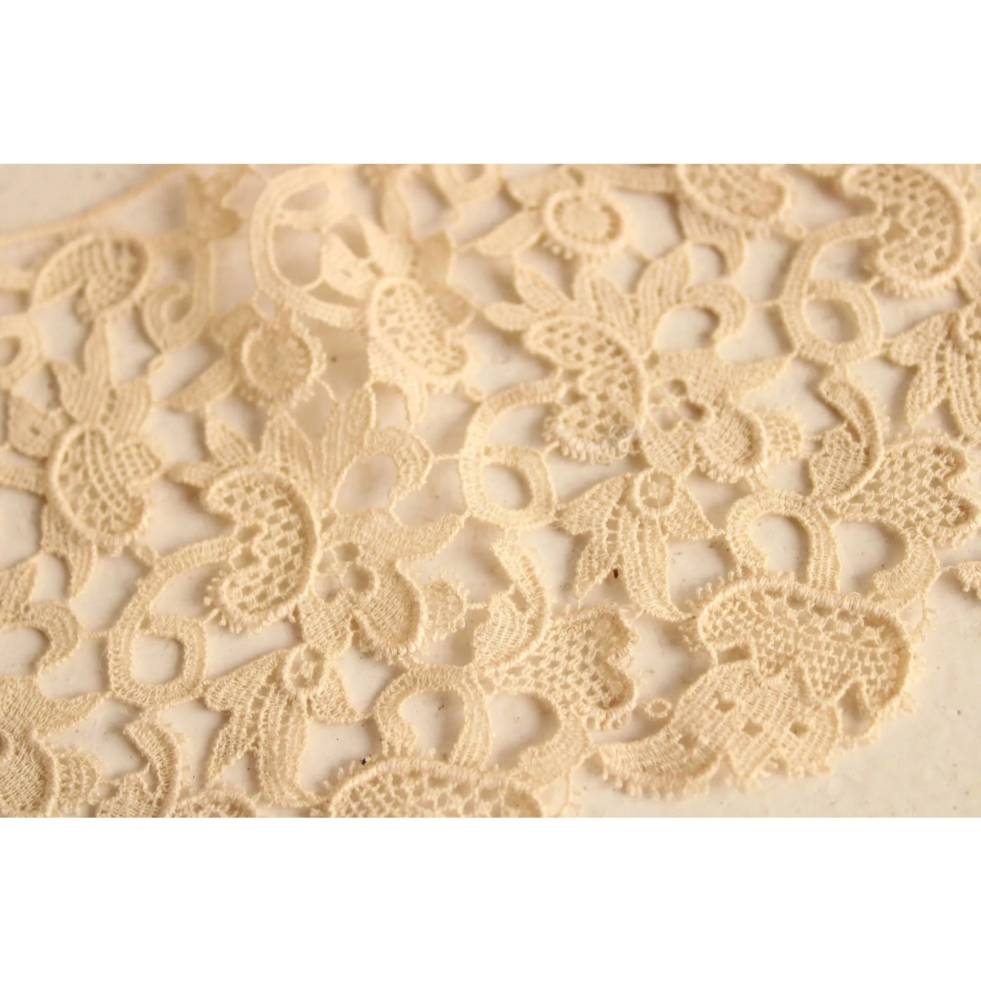 Vintage 1930s 1940s Ivory Lace Trim, 1 Yard 9" Piece, 3.75" Wide